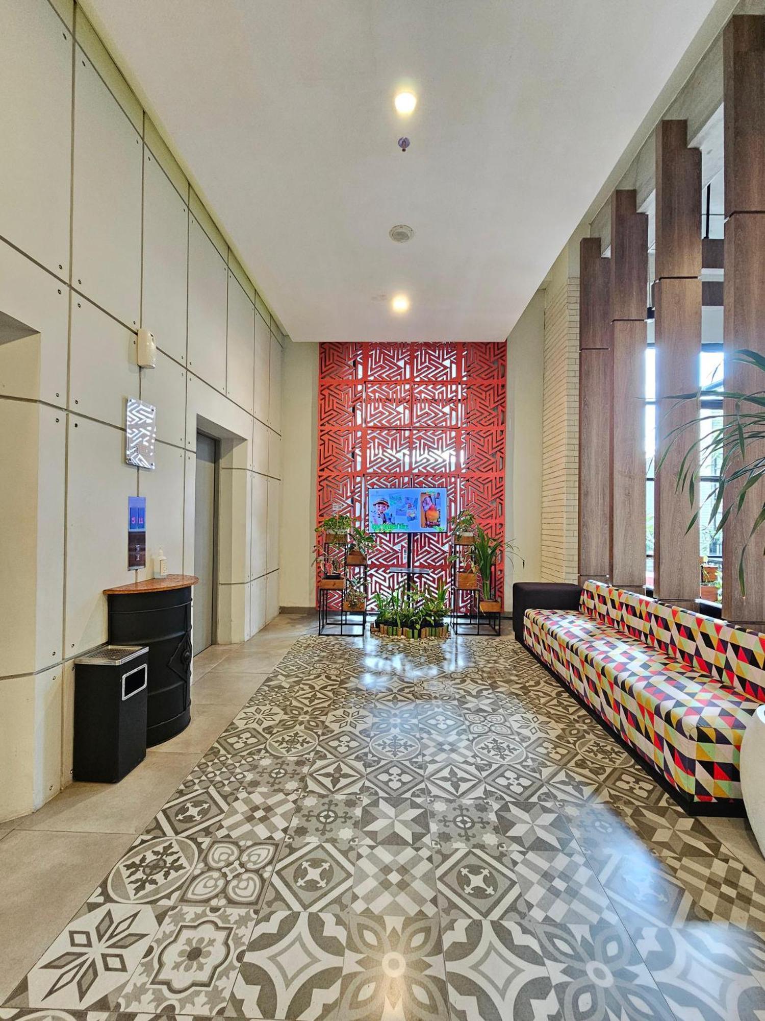 Hotel Fortunagrande Jember Luaran gambar