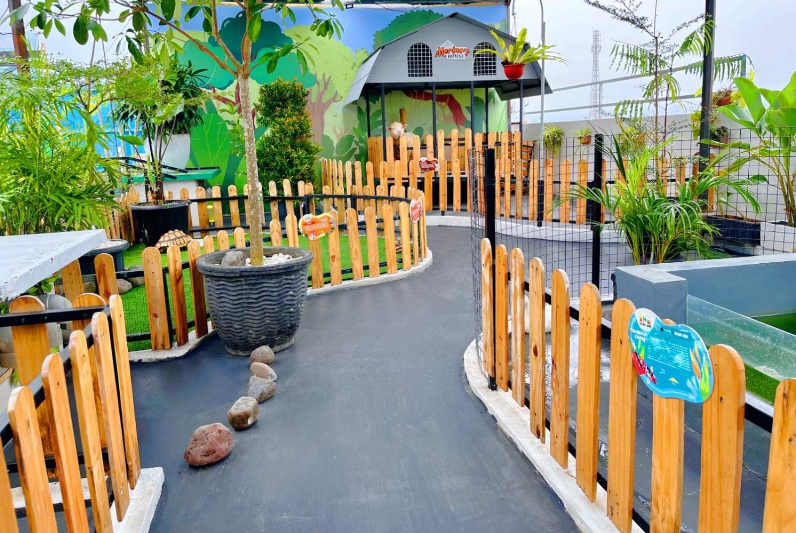 Hotel Fortunagrande Jember Luaran gambar